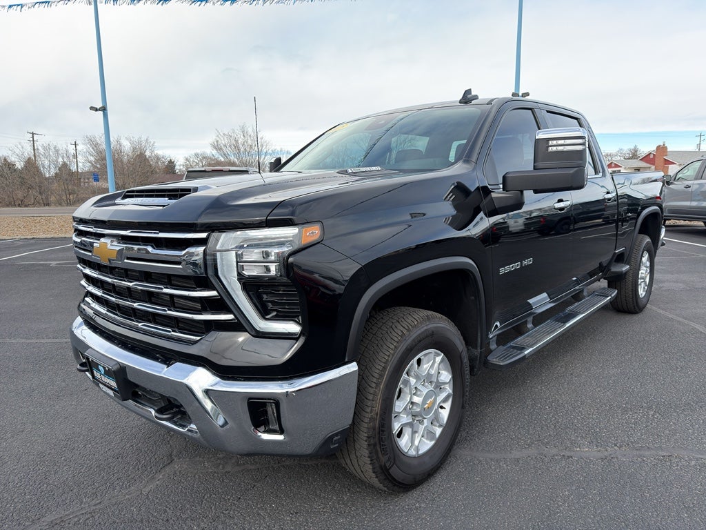 2025 Chevrolet Silverado 3500 HD LTZ