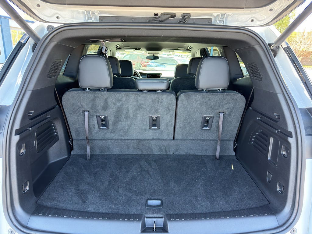 2024 GMC Acadia AT4