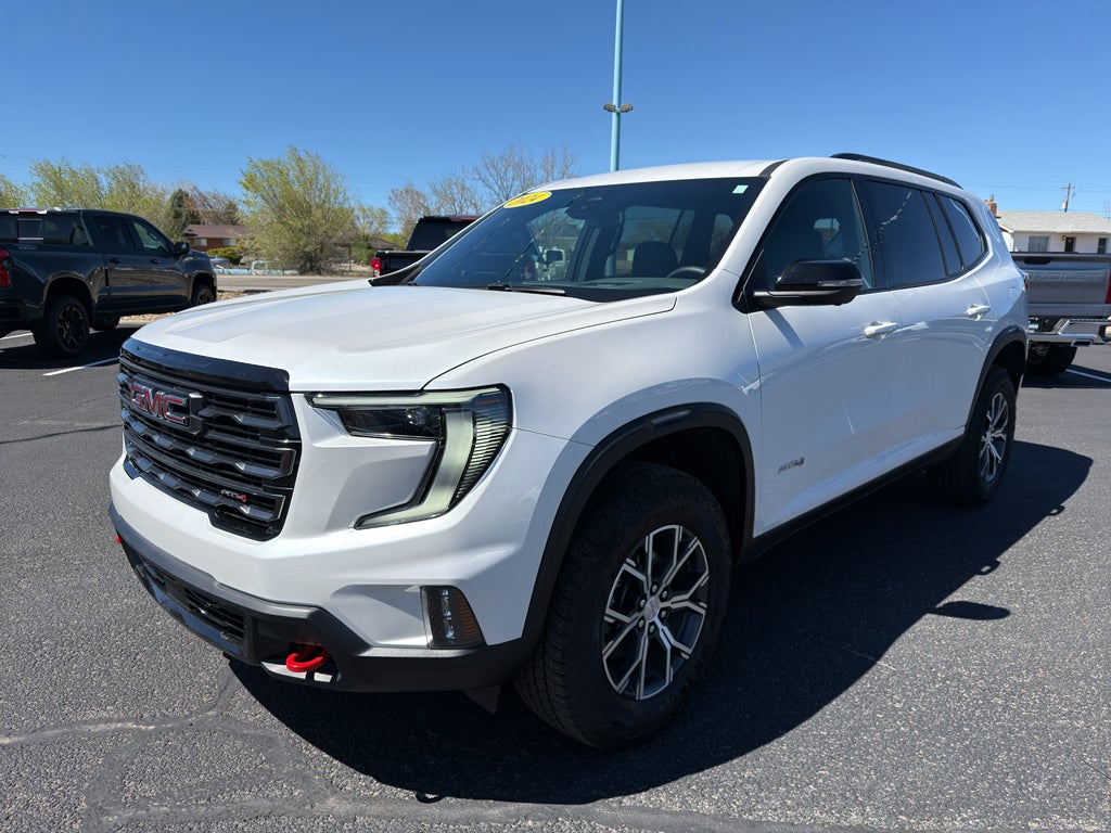 2024 GMC Acadia AT4