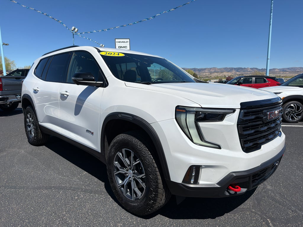 2024 GMC Acadia AT4