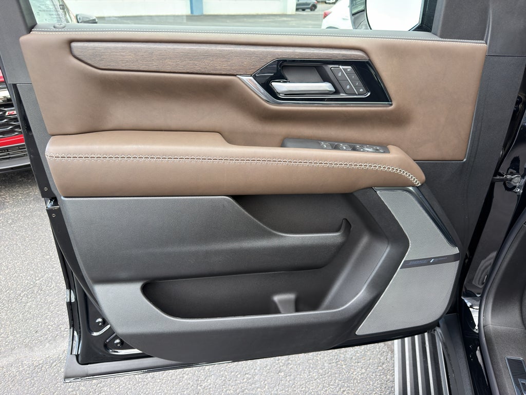 2026 GMC Yukon Denali Ultimate - Photo 14
