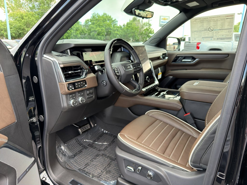 2026 GMC Yukon Denali Ultimate - Photo 15