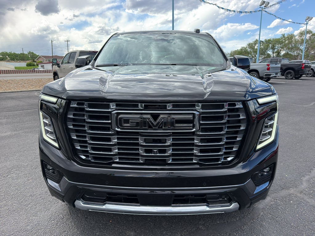 2026 GMC Yukon Denali Ultimate - Photo 2