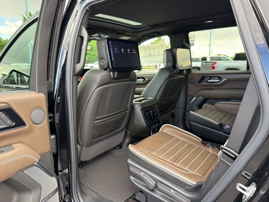 2026 GMC Yukon Denali Ultimate - Photo 26