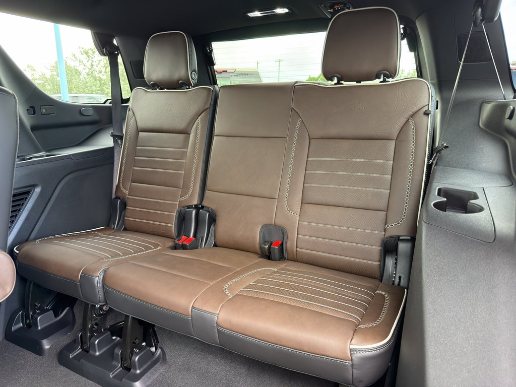 2026 GMC Yukon Denali Ultimate - Photo 29