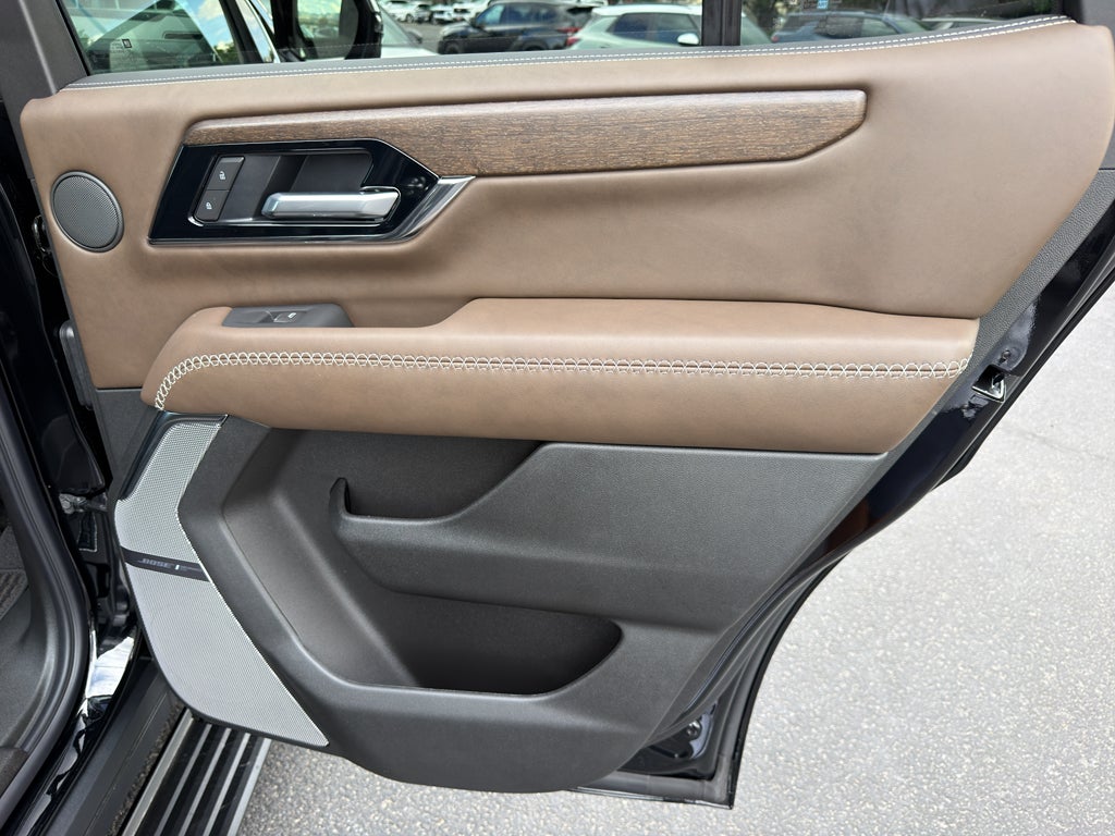 2026 GMC Yukon Denali Ultimate - Photo 32