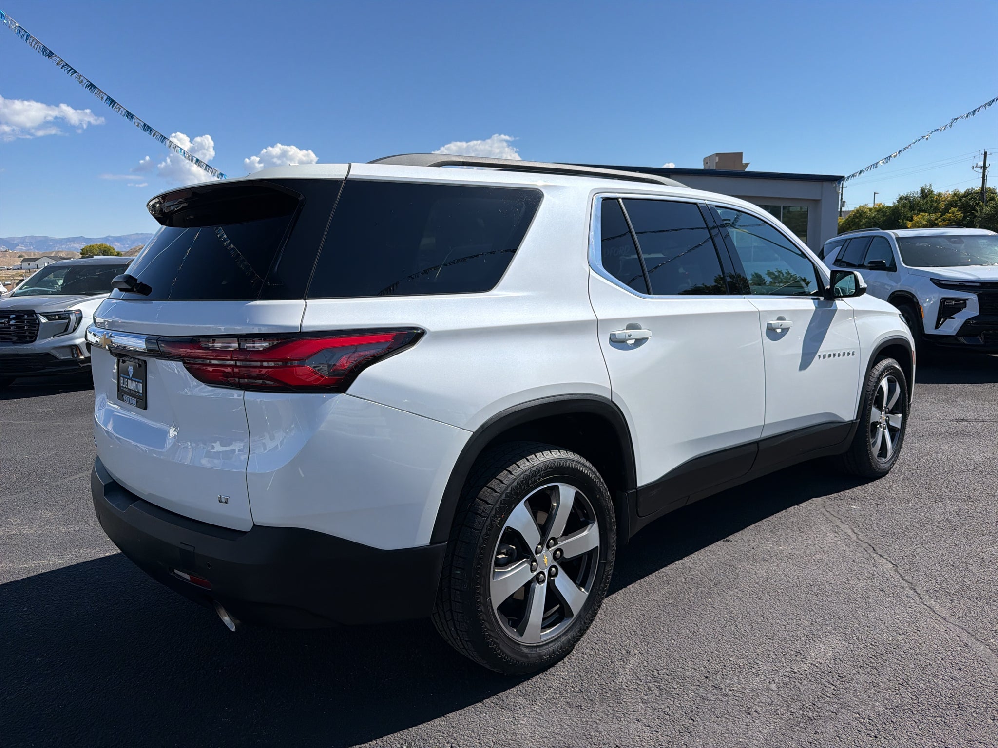 2022 Chevrolet Traverse LT Leather
