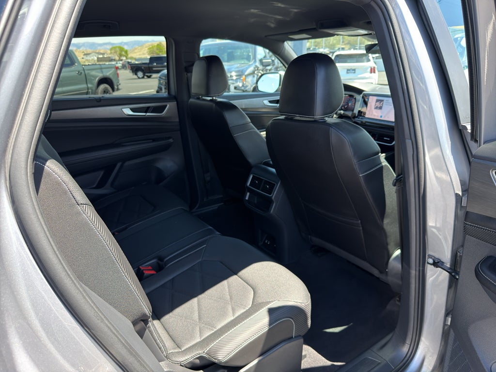 2025 Volkswagen Atlas Cross Sport 2.0T SE w/Technology