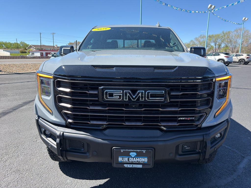 2025 GMC Sierra 1500 AT4X