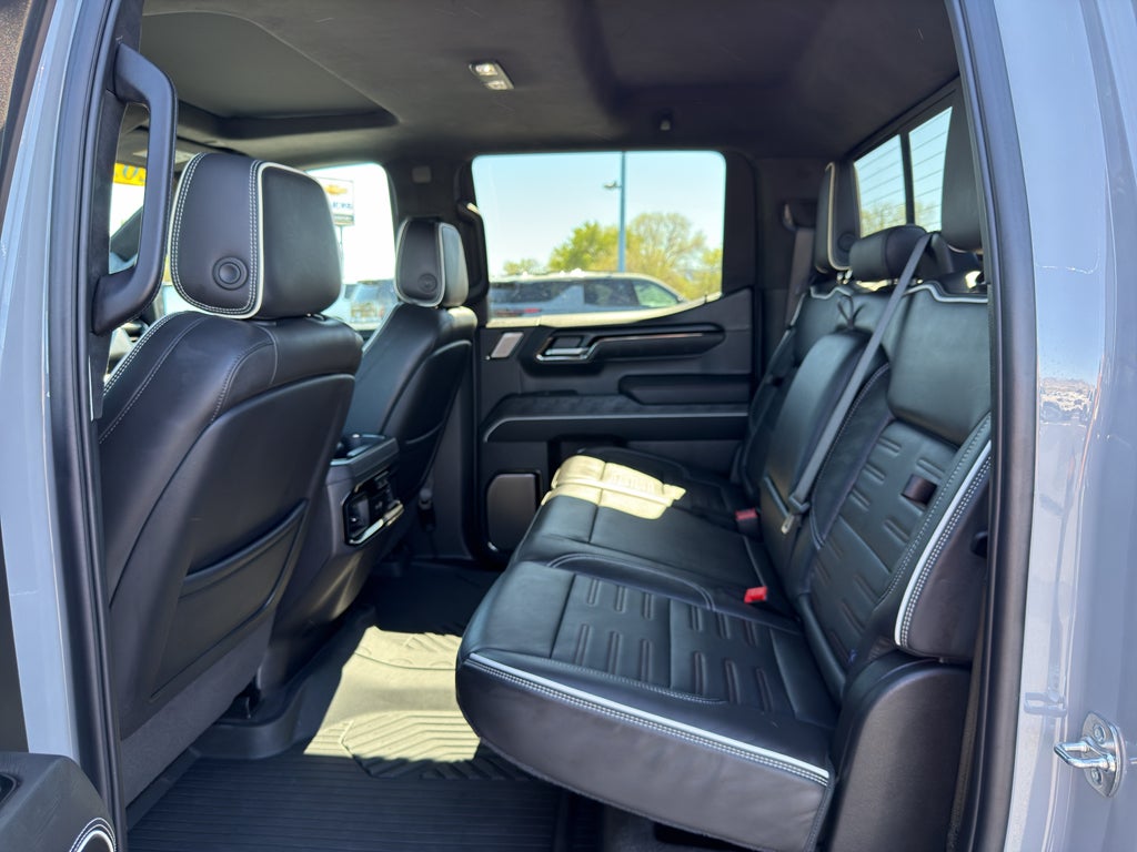 2025 GMC Sierra 1500 AT4X