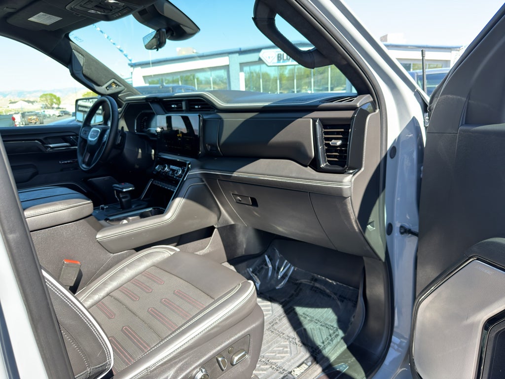 2025 GMC Sierra 1500 AT4X