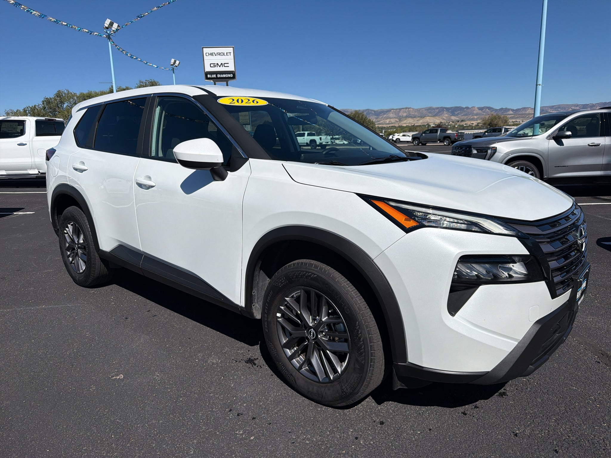 2026 Nissan Rogue SV