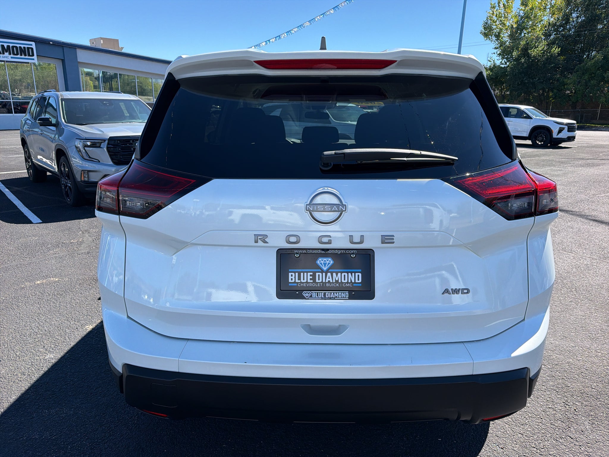 2026 Nissan Rogue SV