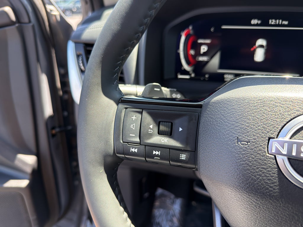 2025 Nissan Rogue SL