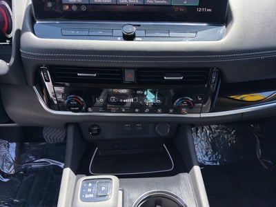 2025 Nissan Rogue SL