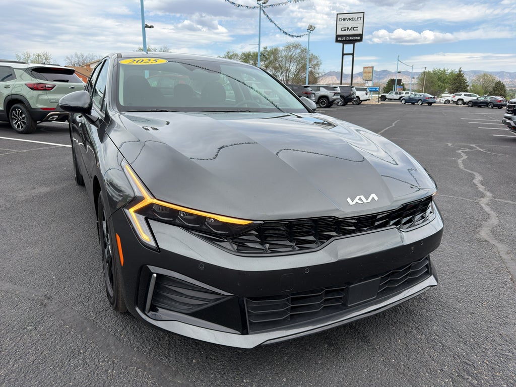 2025 Kia K5 LXS