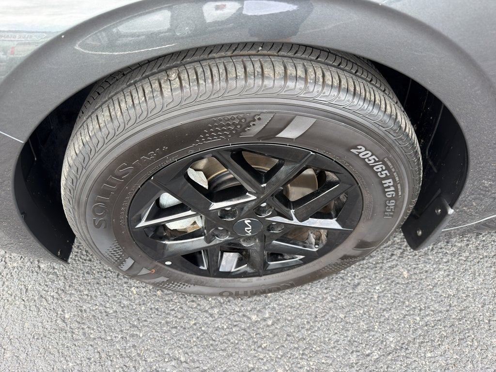 2025 Kia K5 LXS
