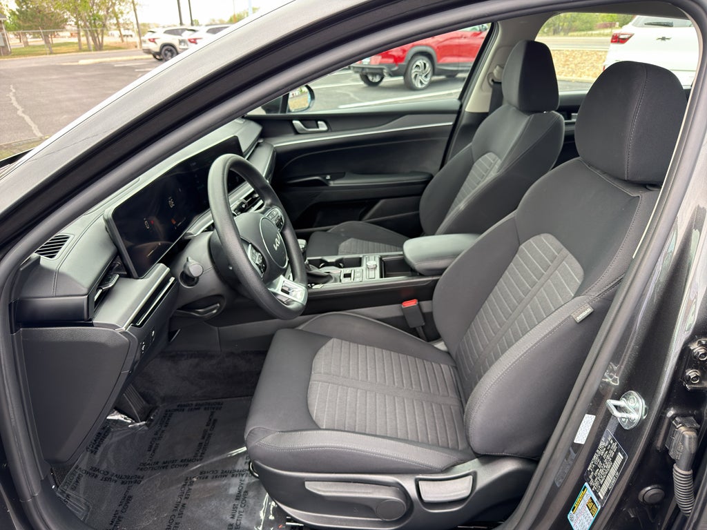 2025 Kia K5 LXS