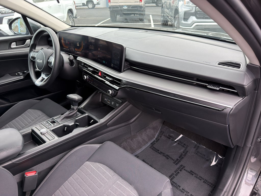 2025 Kia K5 LXS