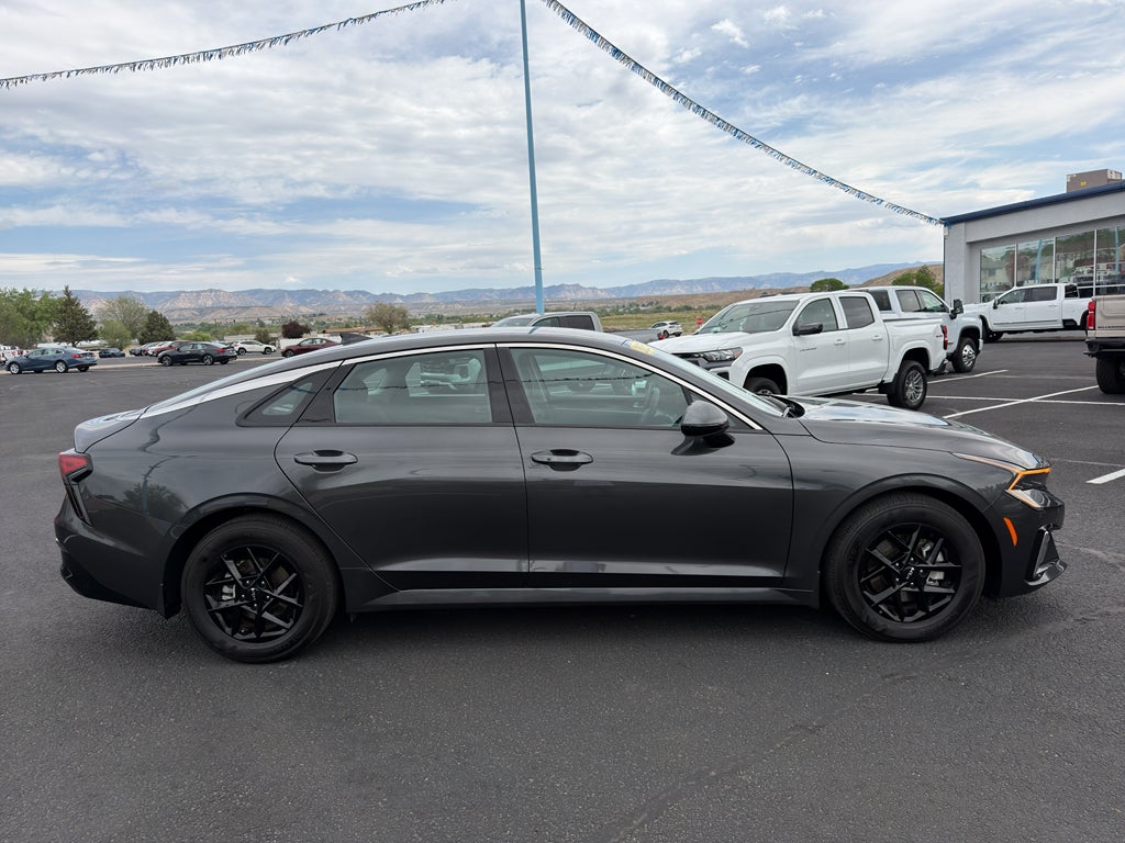 2025 Kia K5 LXS