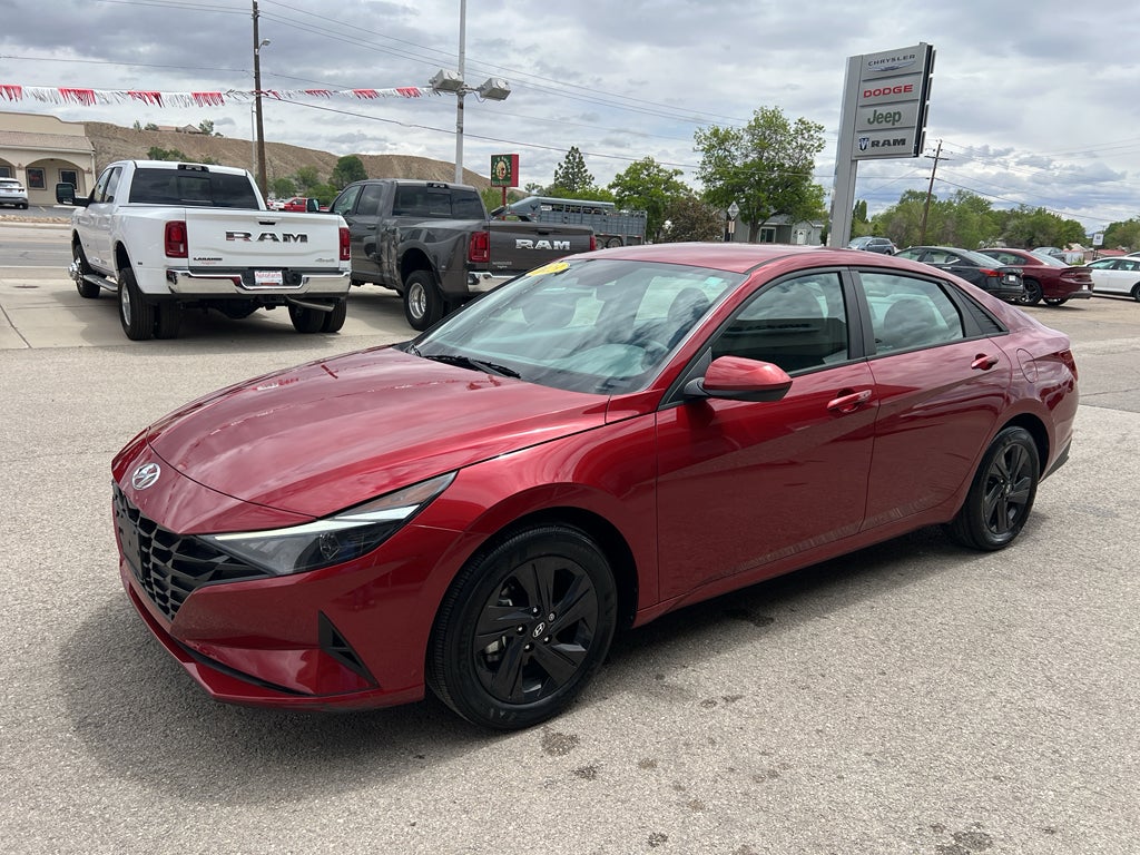 2023 Hyundai Elantra SEL