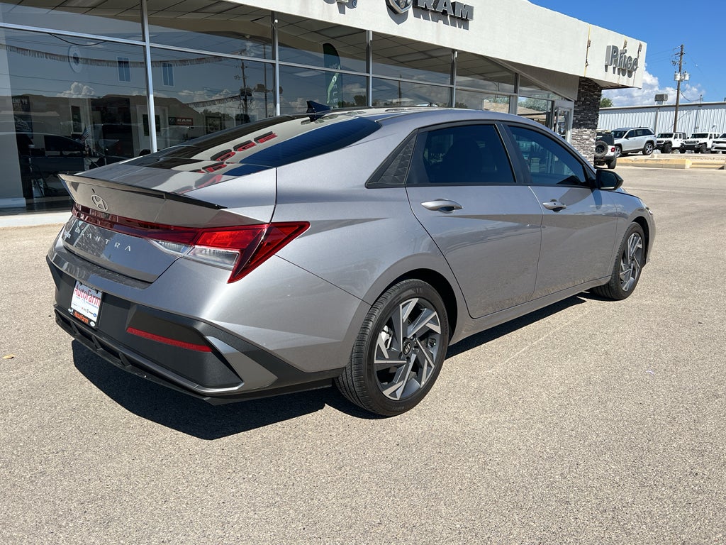 2025 Hyundai Elantra SEL Sport