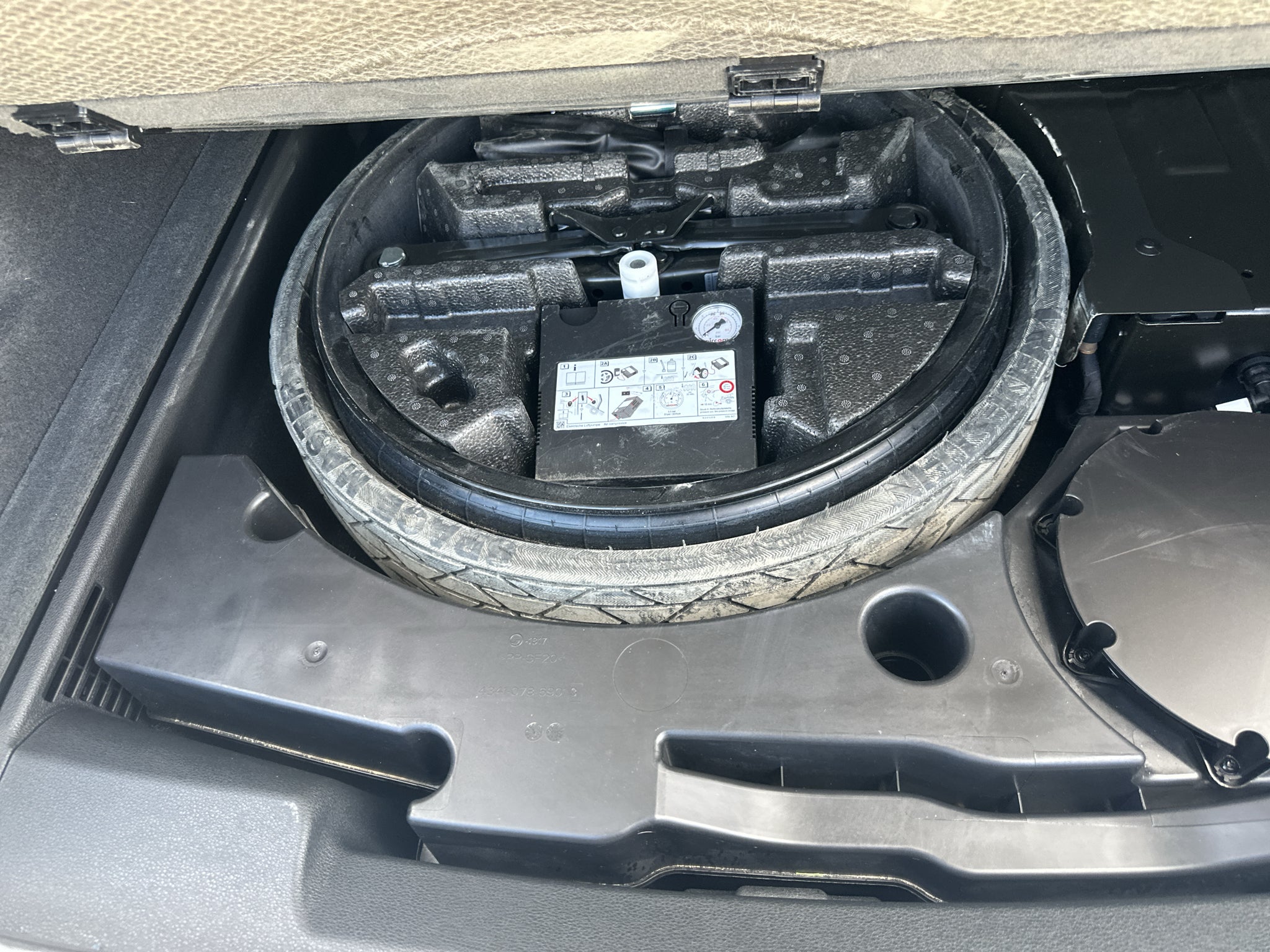 2022 Audi Q8 Premium Plus