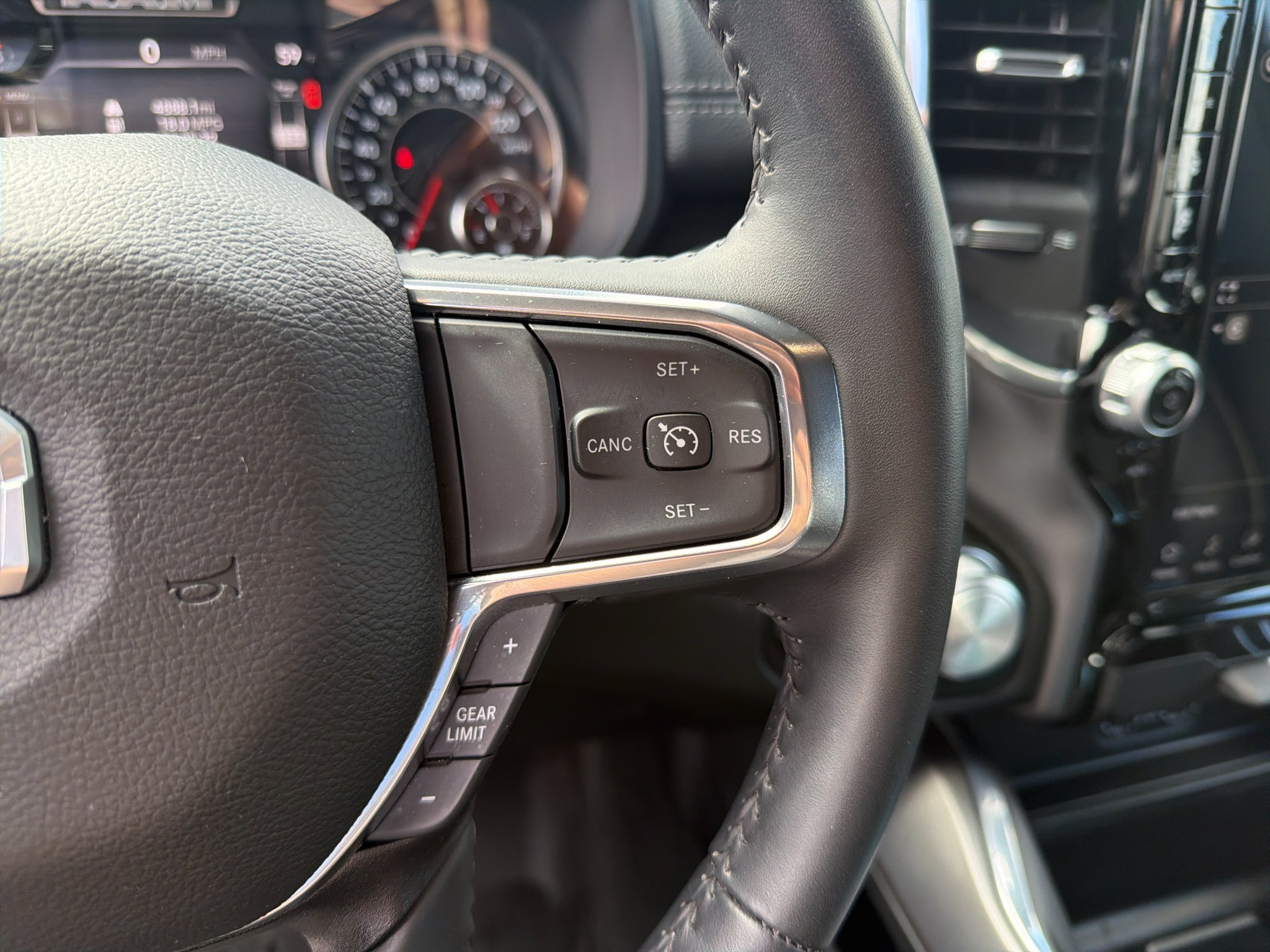 2024 RAM 1500 Laramie