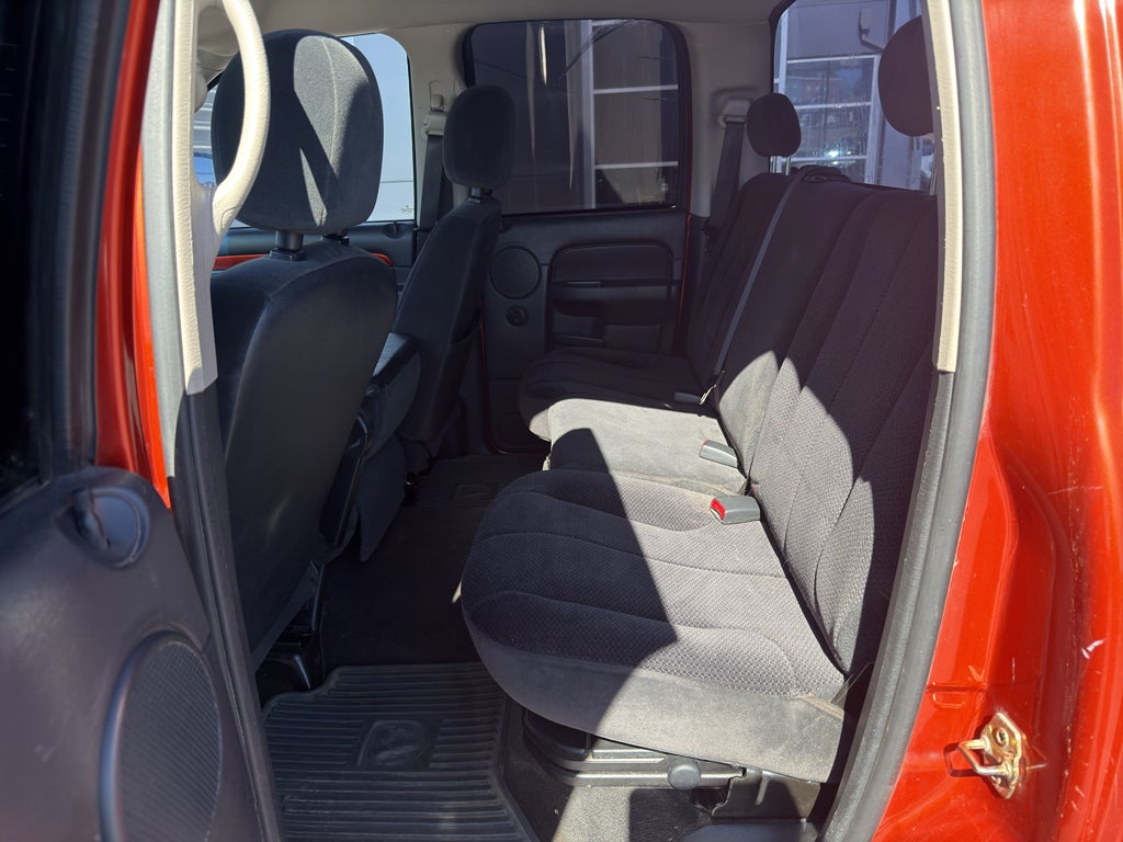 2005 Dodge Ram Pickup SLT