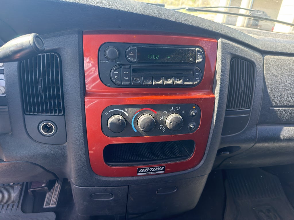 2005 Dodge Ram Pickup SLT