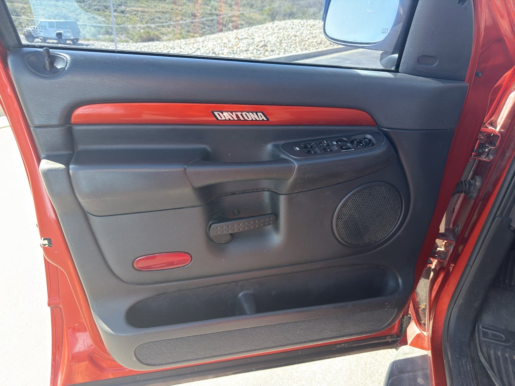 2005 Dodge Ram Pickup SLT