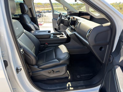 2025 Ford Expedition MAX Platinum