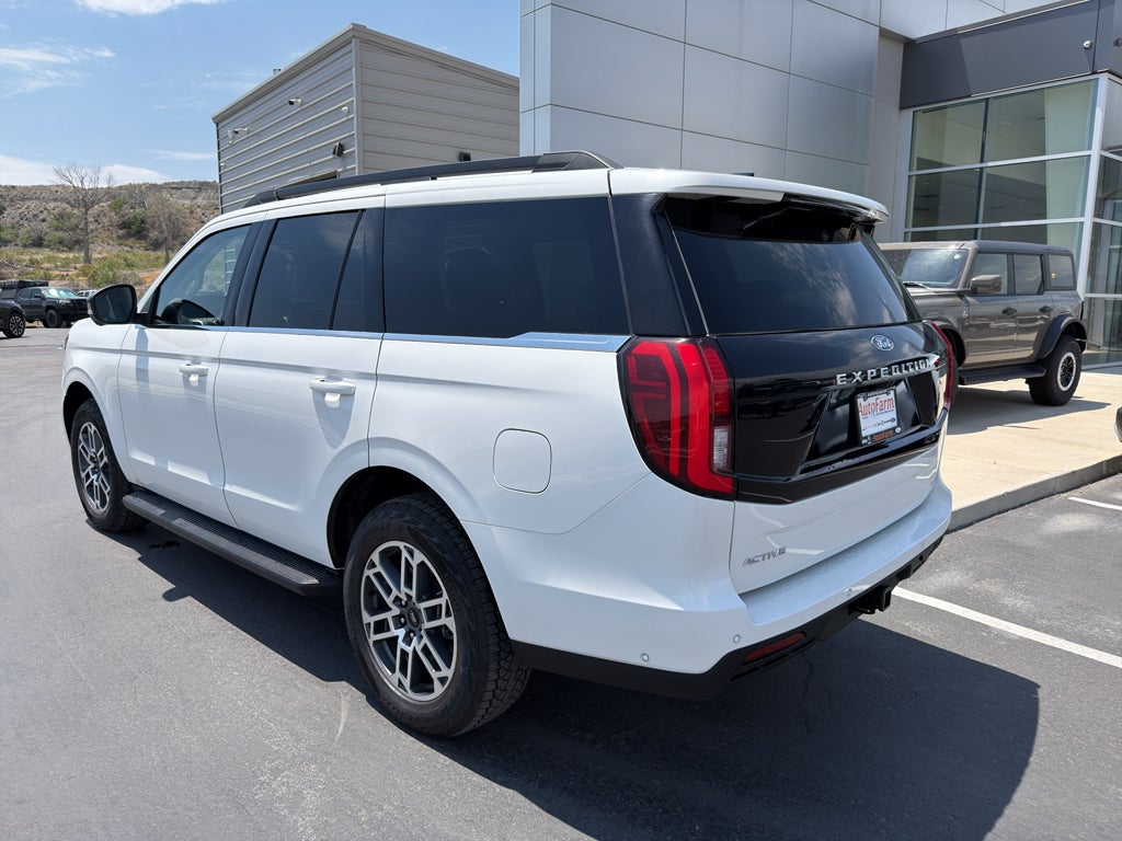 2025 Ford Expedition Active