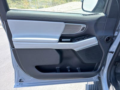 2025 Ford Expedition Platinum