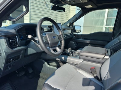 2025 Ford F-150 Lightning LARIAT
