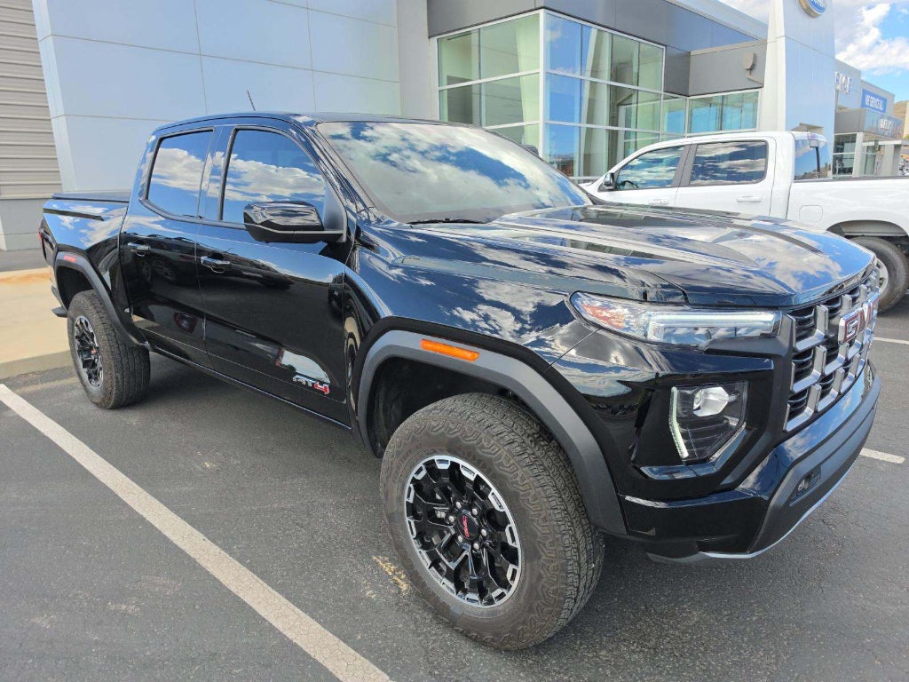 2026 GMC Canyon 4WD AT4