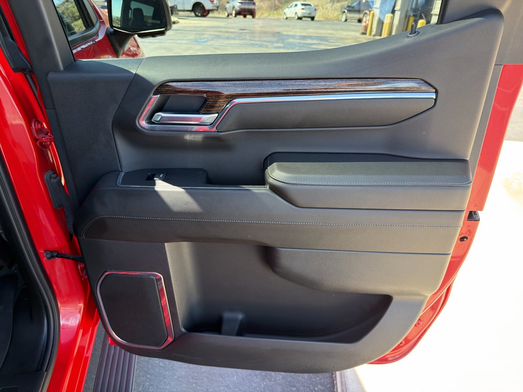 2024 GMC Sierra Elevation