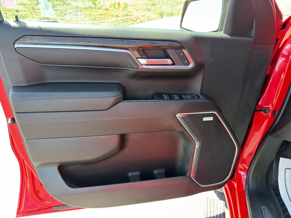 2024 GMC Sierra Elevation