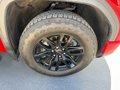 2024 GMC Sierra Elevation