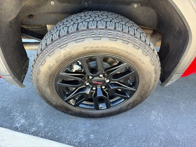 2024 GMC Sierra Elevation